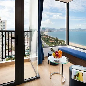**** Hotel Crown Vietnam
